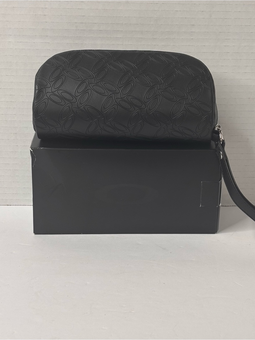 Oakley Black Zippered Embossed Logo Lightweight Soft Sunglasses Case With Strap